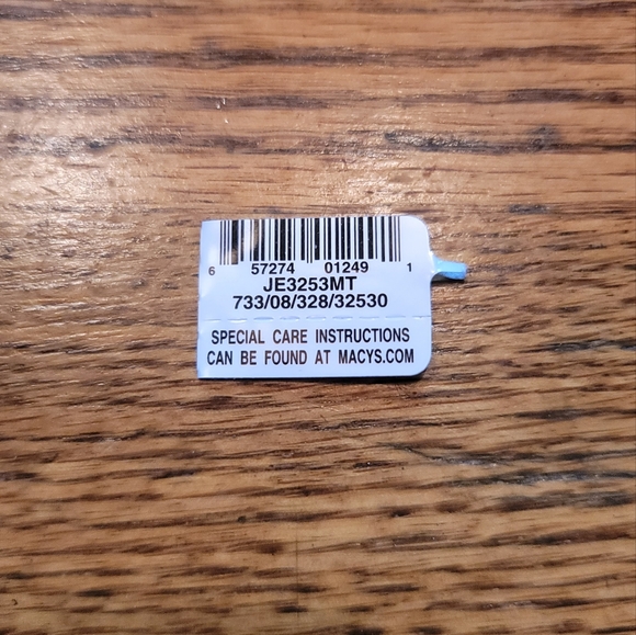 NWT 10MM Mystic 14KT Gold Square Earrings - Picture 5 of 6